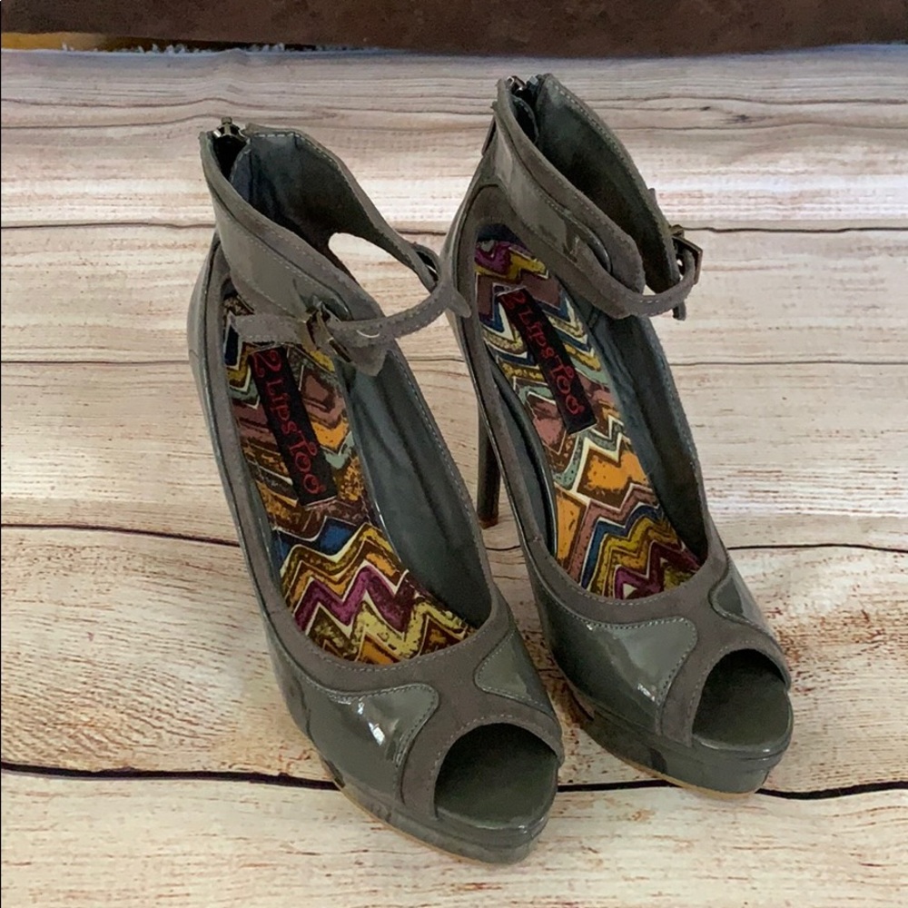 Sexy stiletto heels 4.5” size 8